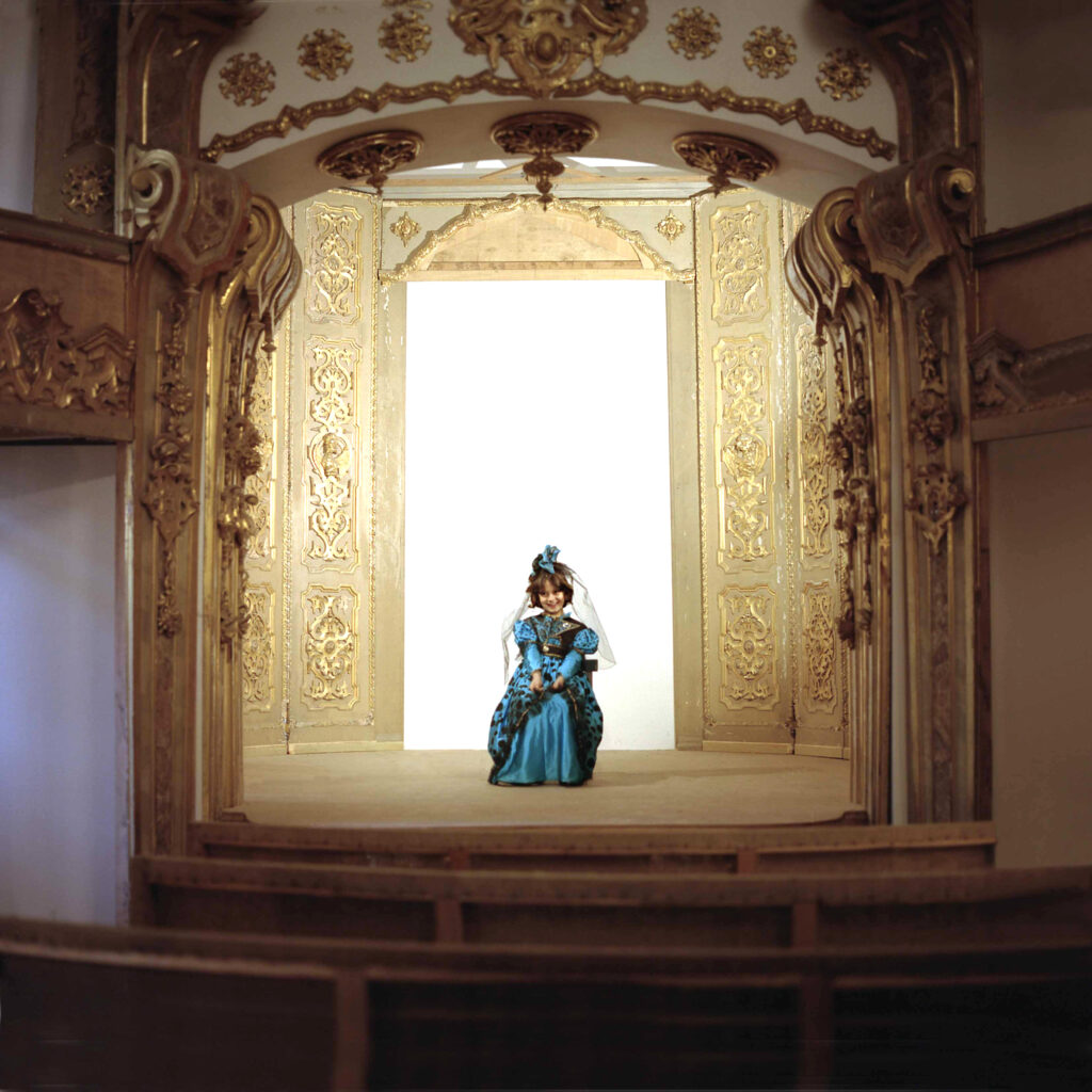 Adrian Paci, The Princess, 2003 – Courtesy l_artista