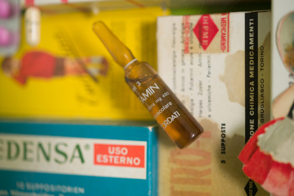 Christian Fogarolli, drugs, 2012 – Courtesy l_artista, Ph. F. Tommasoli(1)