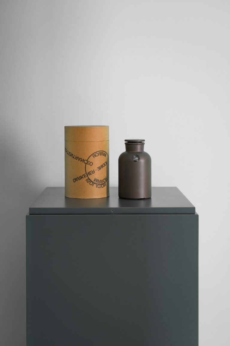Joseph Beuys, Poison (Mirror Piece), 1975 – Courtesy l_artista, Ph. F. Tommasoli(3)