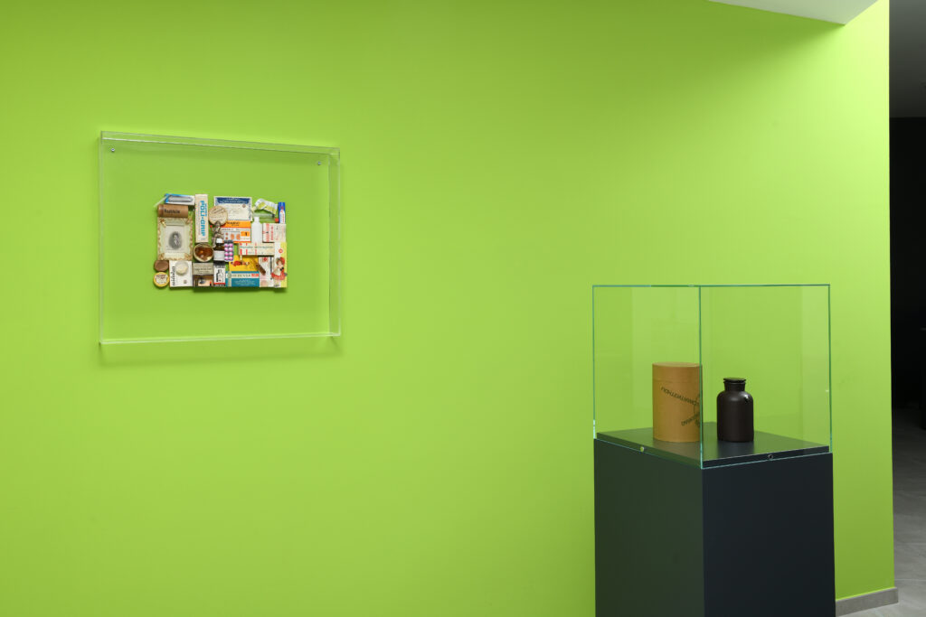 Joseph Beuys, Poison (Mirror Piece), 1975, installation view, Polo di Ca’ Vignal – Courtesy l_artista, Ph. M. A. Sereni