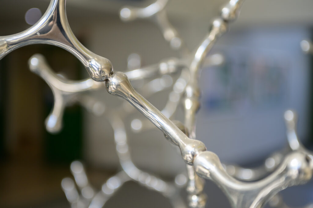 Loris Cecchini, Waterbones, 2015 – Courtesy l_artista, Ph. F. Tommasoli