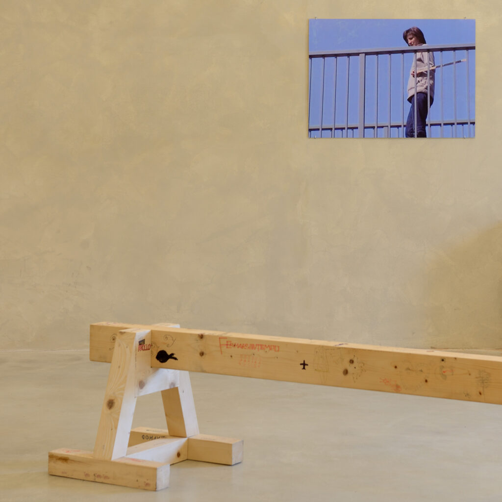 Eva Marisaldi, Mr. Miseria, 2002 – Courtesy l’artista, Ph. M. A. Sereni – Detail