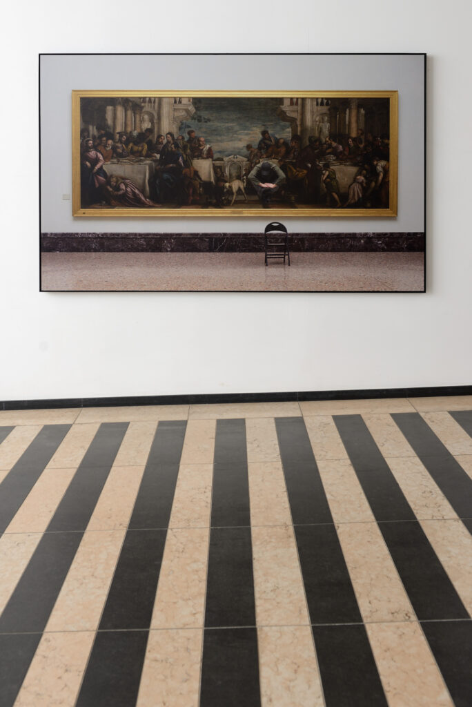 Luca Pozzi, Supersymmetric partner, Cena in casa di Simone, Paolo Veronese, Pinacoteca di Brera, Milano, 2007-2009 – Courtesy l_artista, Ph. M. A. Sereni(1)