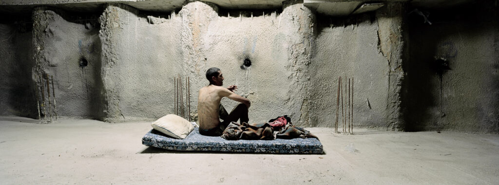 Mikhael Subotzky, Hermanus (on Mattress) Icon Building, 2005 – Courtesy l_artista
